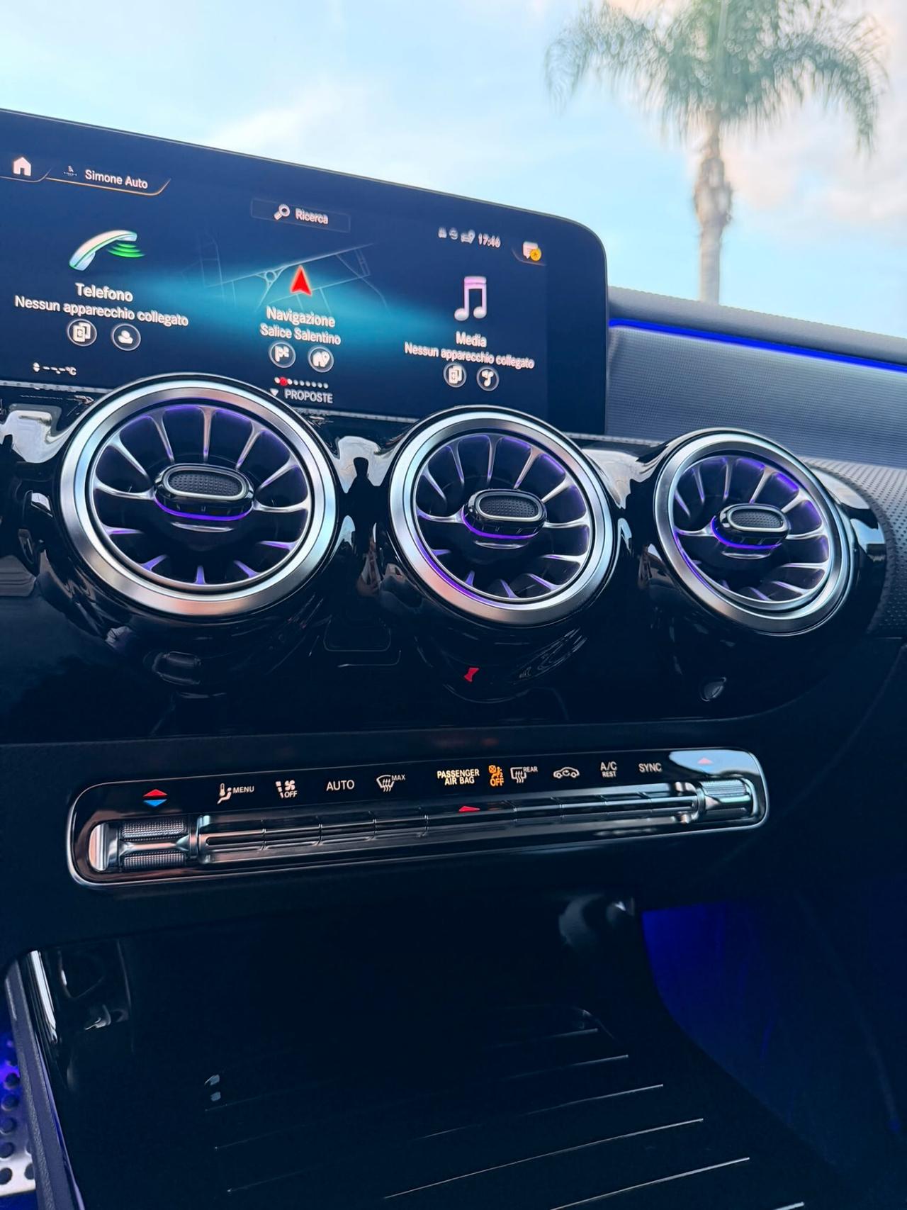 Mercedes-benz A 180d Automatic Premium AMG Night Edition