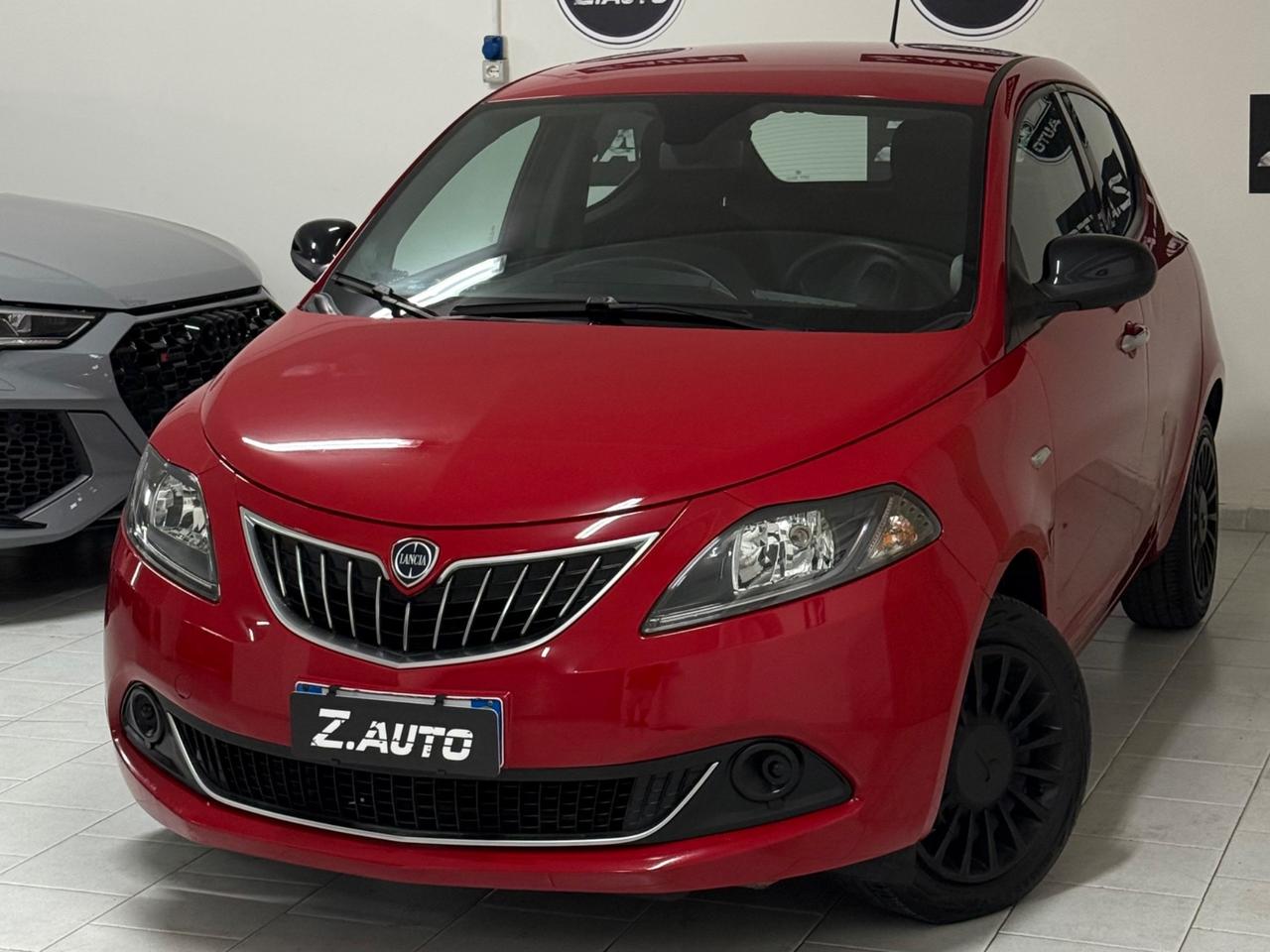 Lancia Ypsilon Hybrid Ecochic Silver IVA ESPOSTA