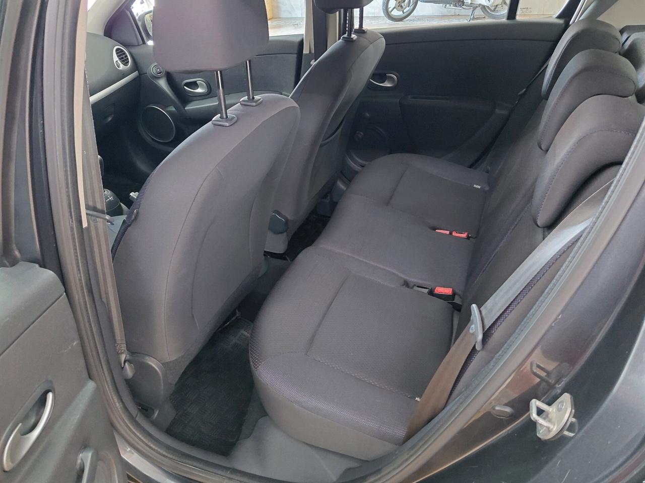 Renault Clio 1.2 16V CAMBIO AUTOMATICO