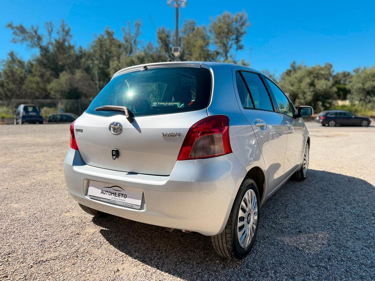 Toyota Yaris 1.0 5 porte Sol
