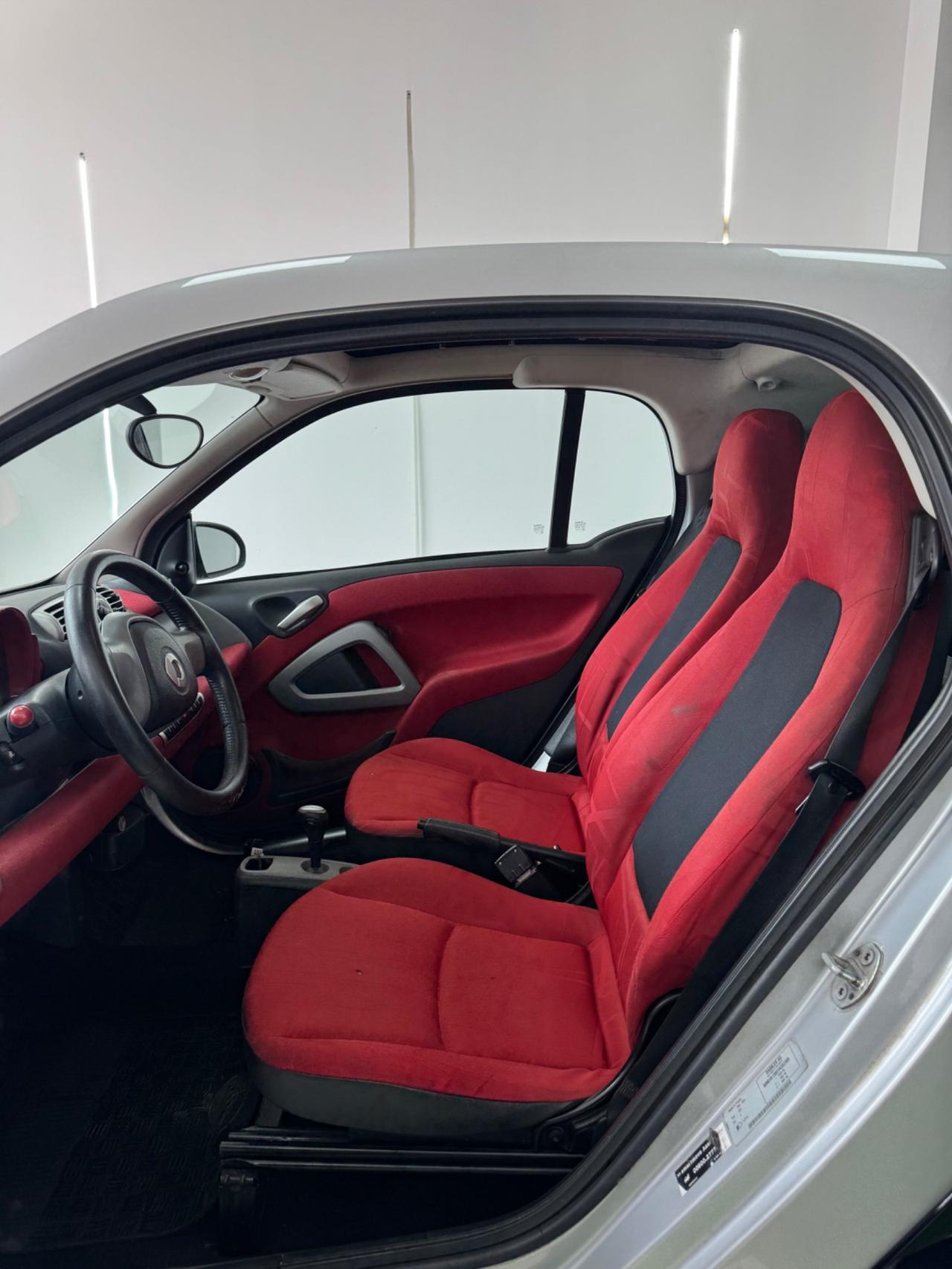Smart ForTwo 1000 52 kW MHD coupé pure
