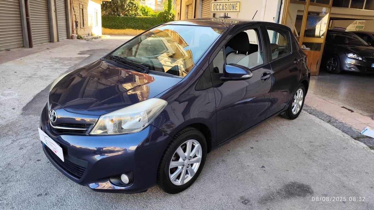 Toyota Yaris 1.0 5 porte