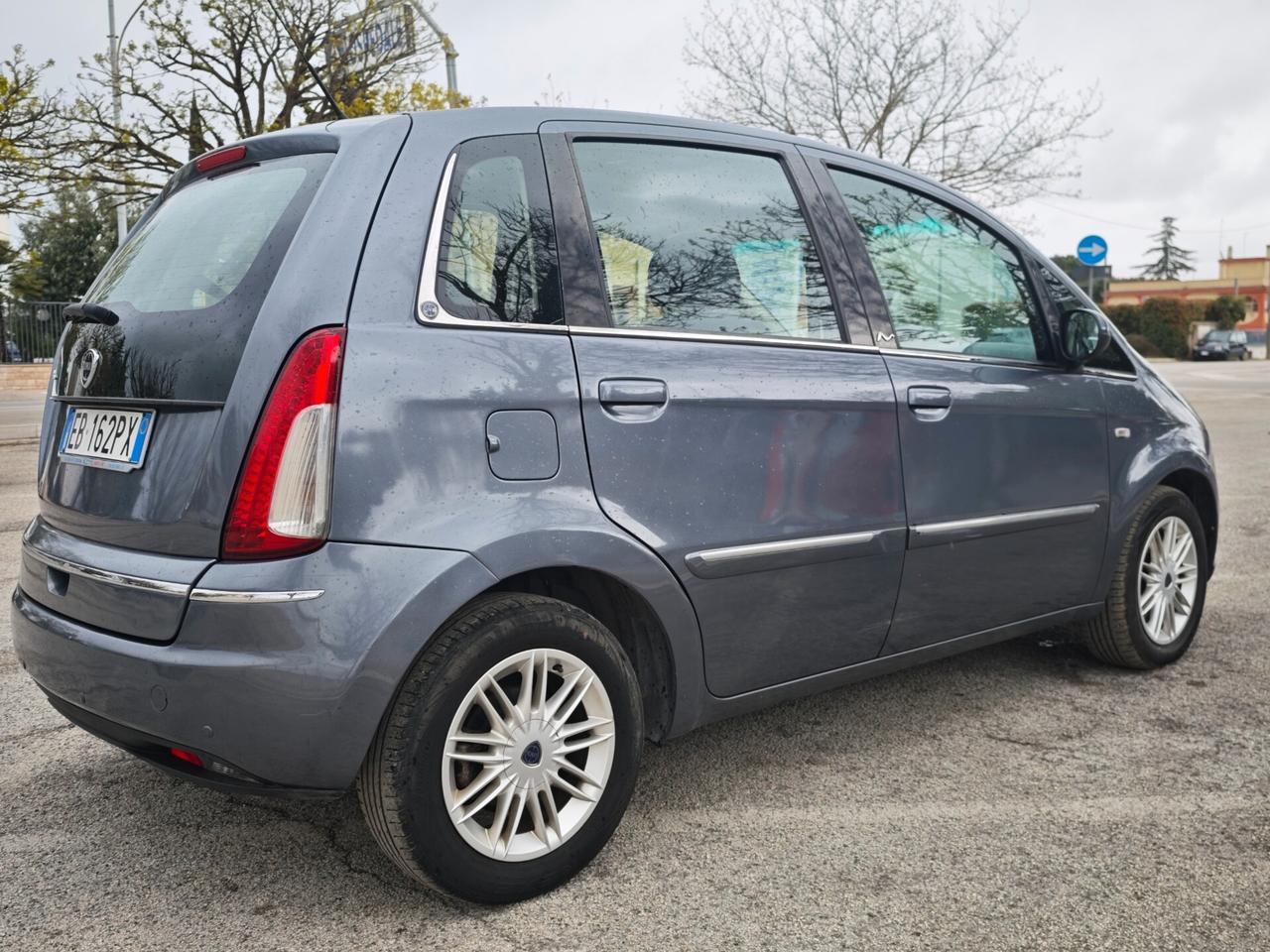 Lancia MUSA 1.6 Multijet Poltrona Frau