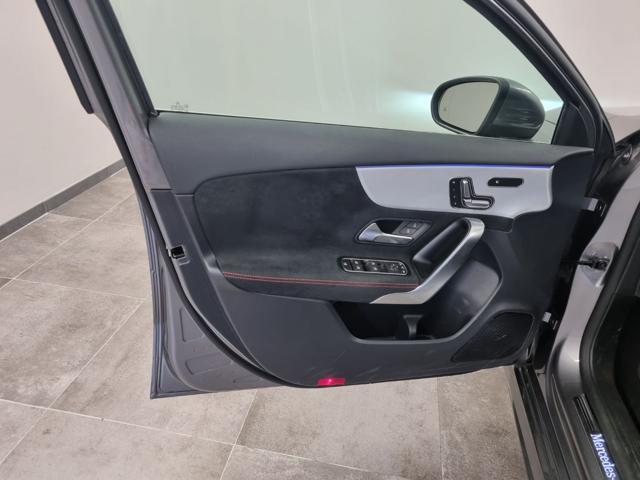 MERCEDES-BENZ A 180 Automatic AMG Line Premium Plus