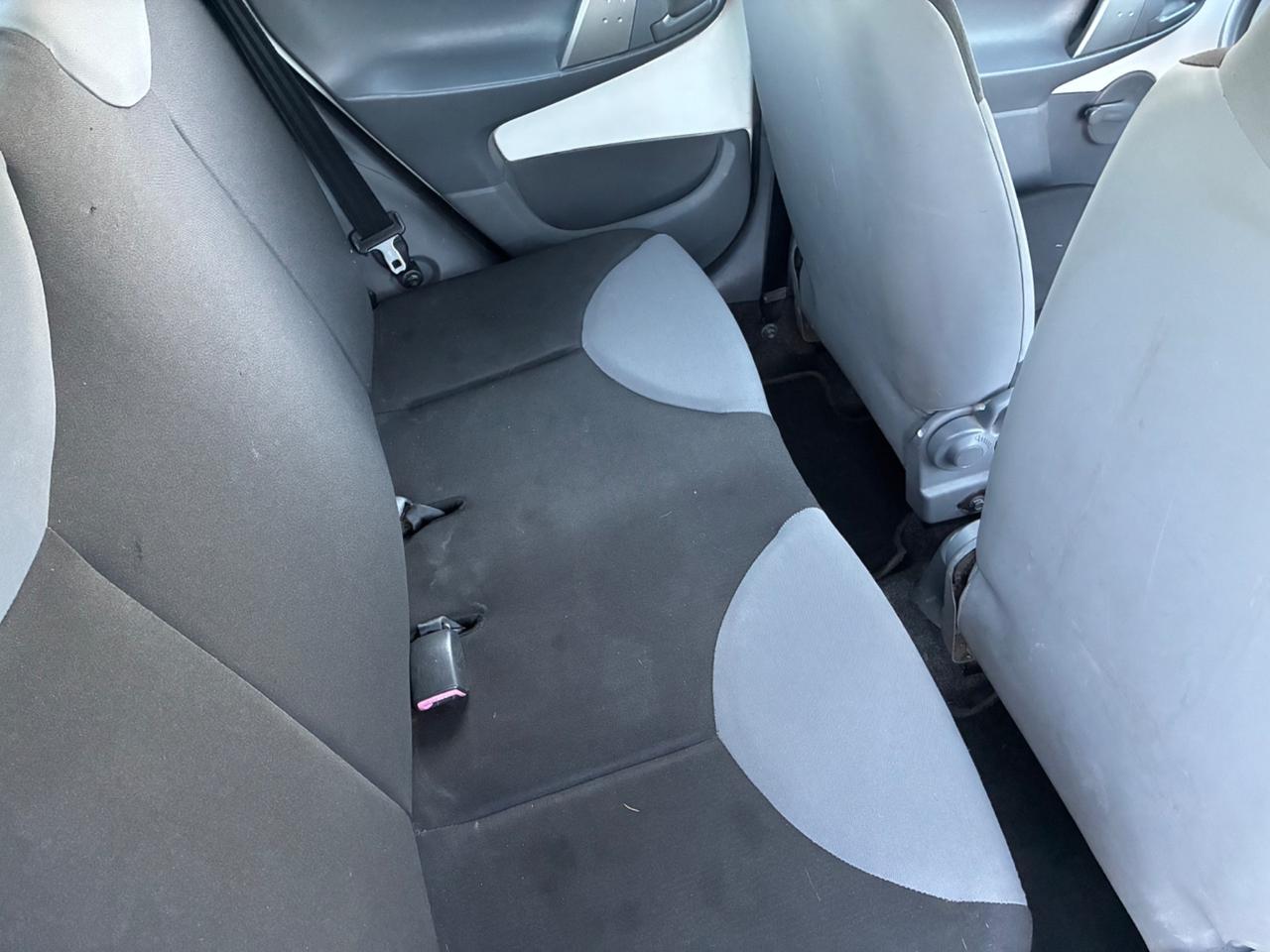 Peugeot 107 1.0 68cv 5p - 2009