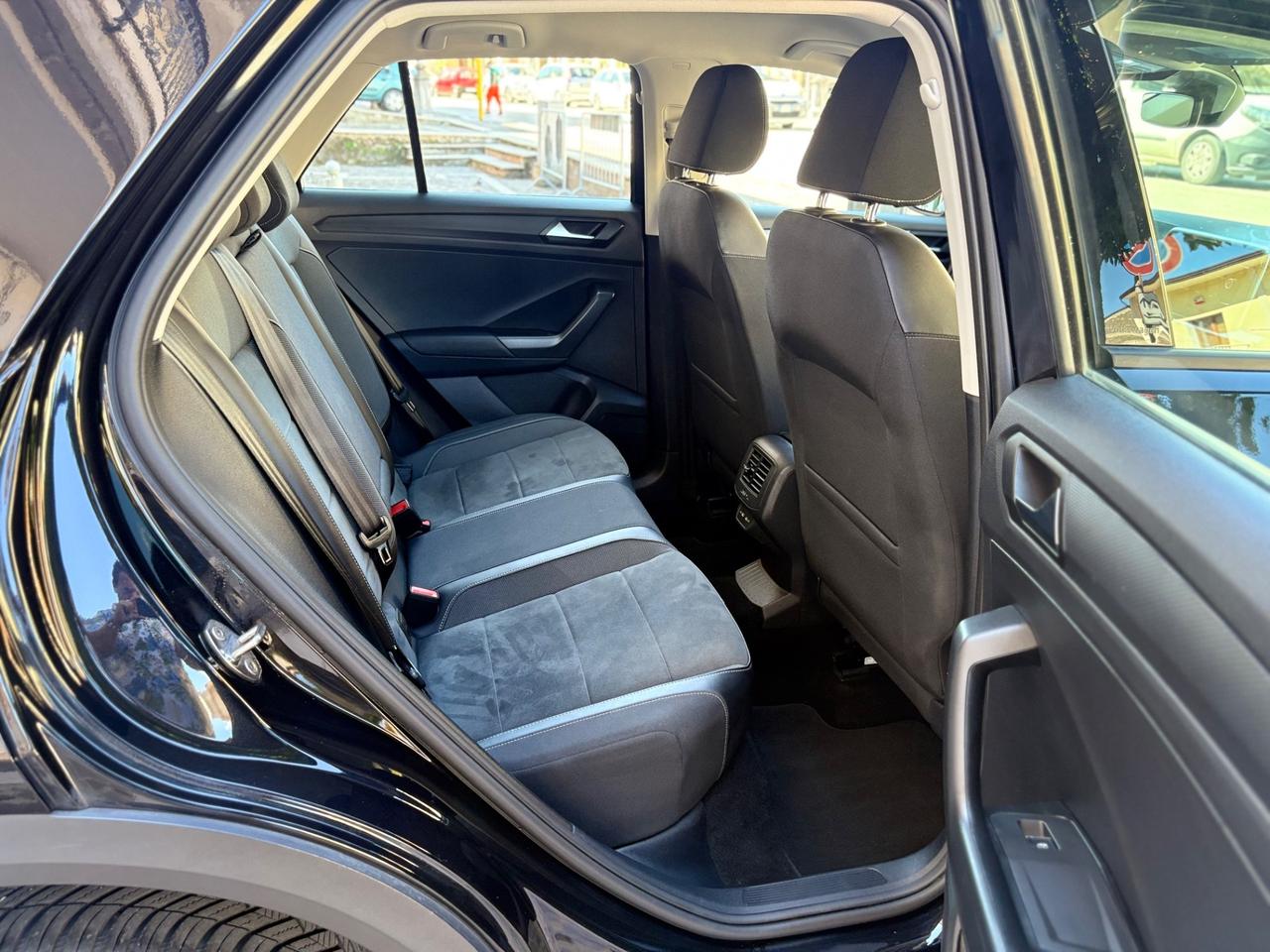 Volkswagen T-Roc 2.0 TDI Style FULL/LED/NAV