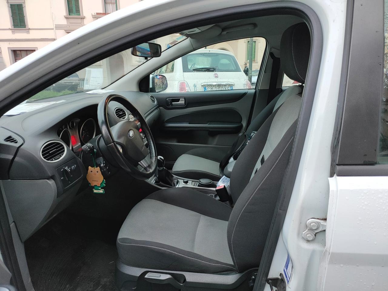 Ford Focus 1.6 TDCi 110cv 5p. Ikon Neopatentati