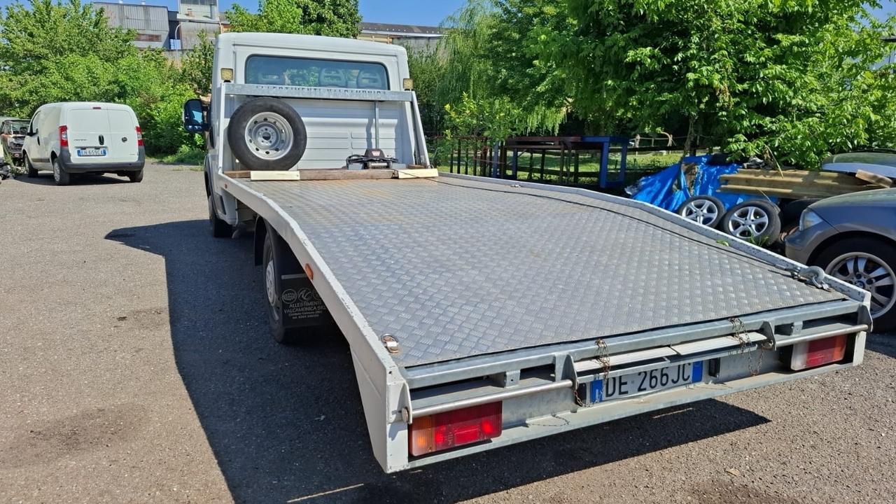 Fiat Ducato 35 2.3 MJT CARROATTREZI Patente B