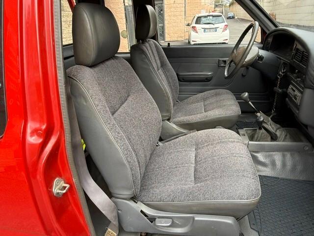 Toyota Hilux 2.4 diesel Pick-up