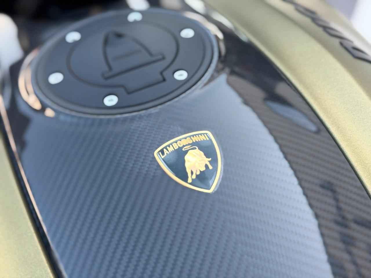 Ducati Diavel 1260 by LAMBORGHINI LIMITED EDITON N.556/630