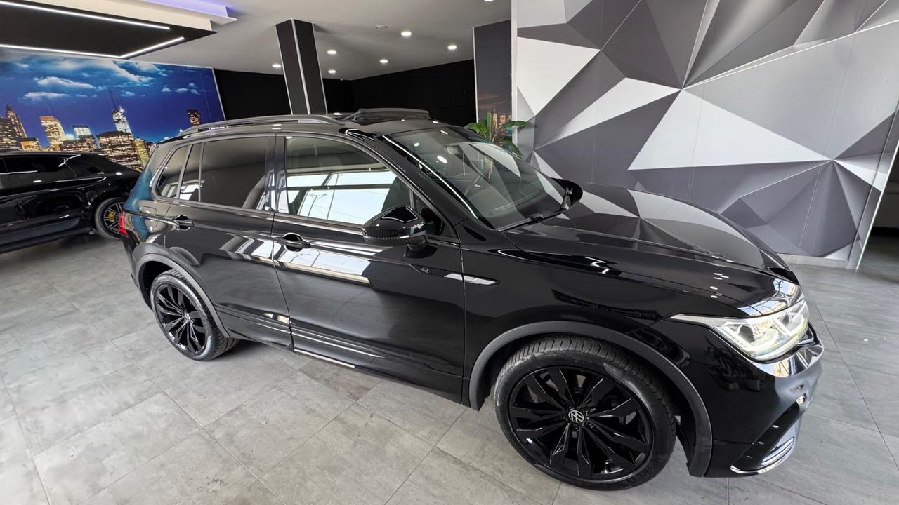 Volkswagen Tiguan 2.0 TDI 200 CV SCR DSG 4MOTION R-Line