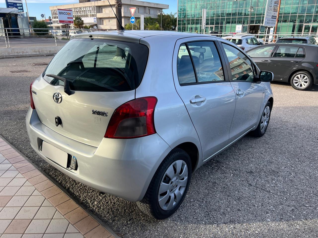 Toyota Yaris 1.4 D-4D 5 porte Sol