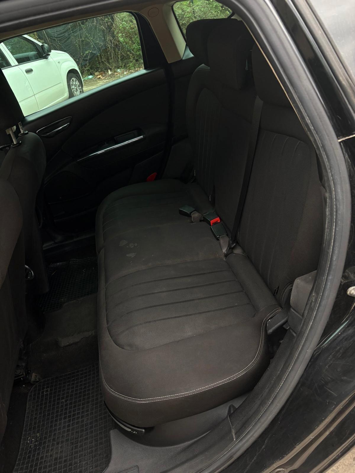 Lancia Delta 1.6 MJT DPF Gold