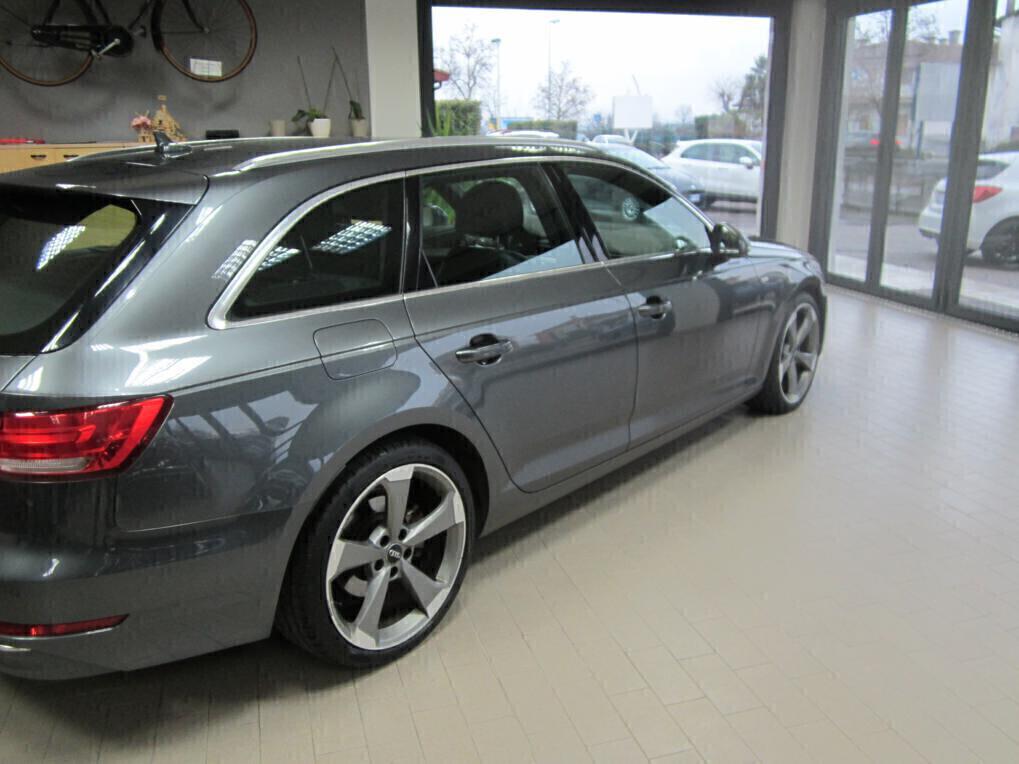 Audi A4 Avant 2.0 TDI 150 CV S tronic Business Sport S LINE