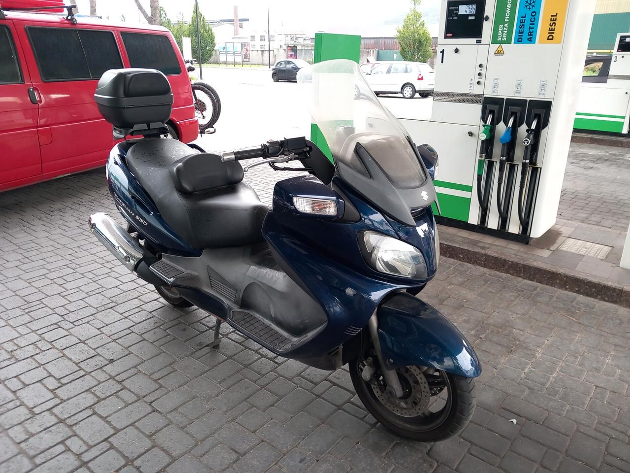 SUZUKI BURGMAN 650