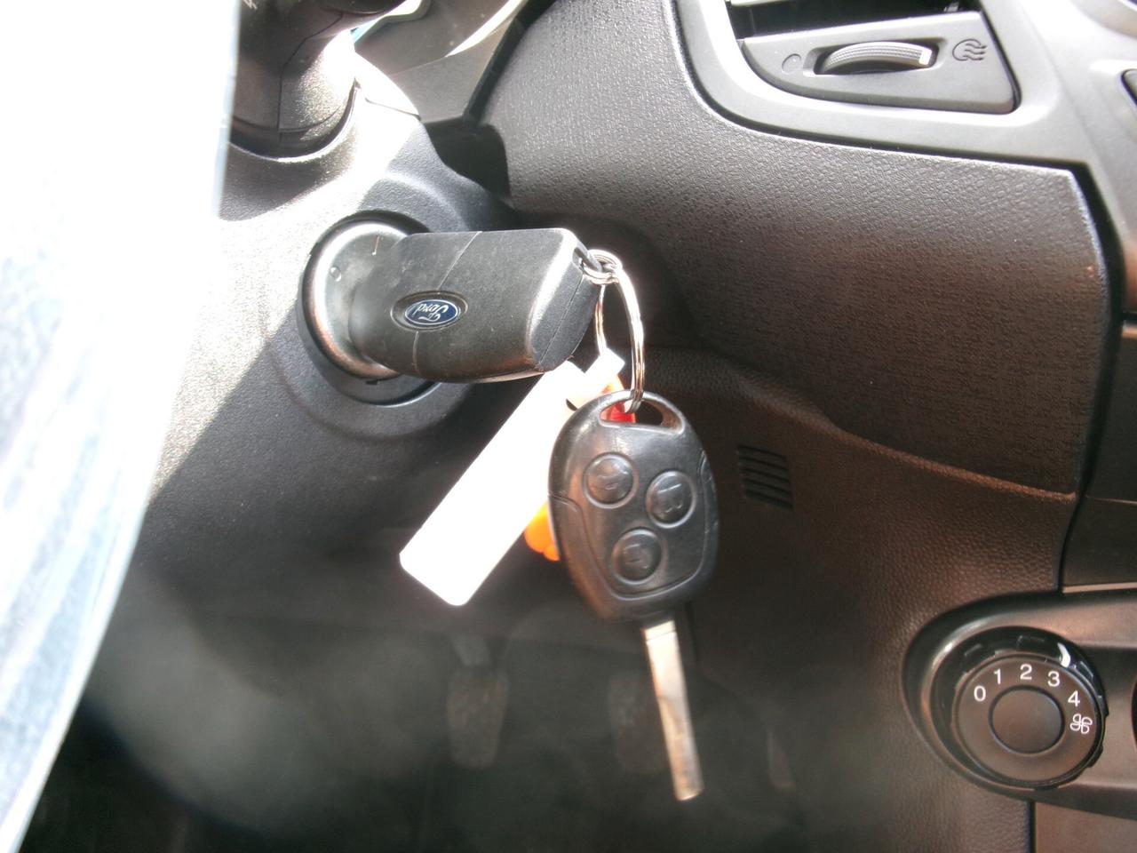 Ford Fiesta 1.4 BENZINA/GPL 92cv 5 PORTE PLUS KM CERTIFICATI