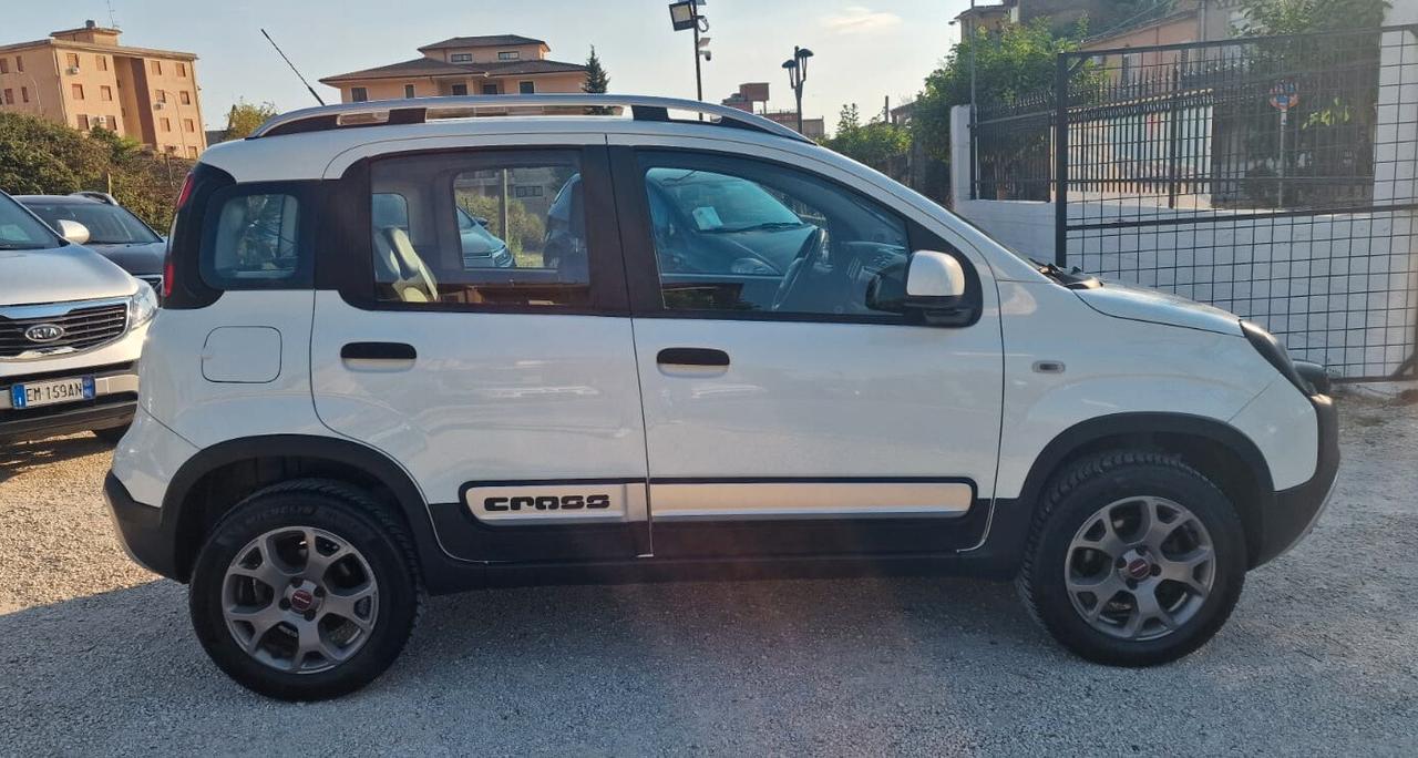 FIAT PANDA 1.3 JTM 95 CV 4X4 CROSS DEL 01/2018 CON APPENA 112.500 KM