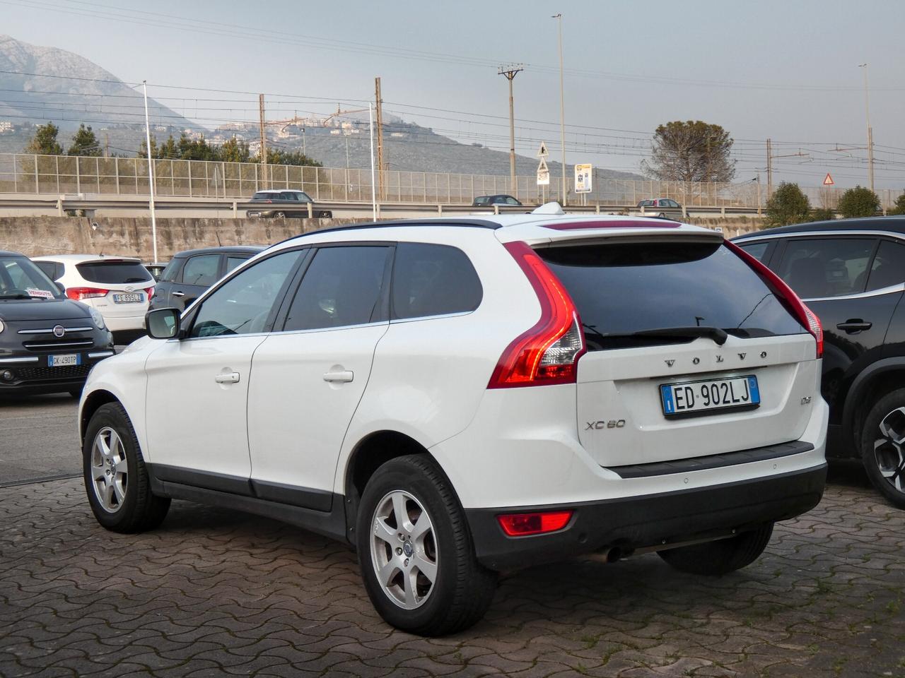 Volvo XC 60 XC60 2.4 D 175 CV FWD Geartronic Kinetic