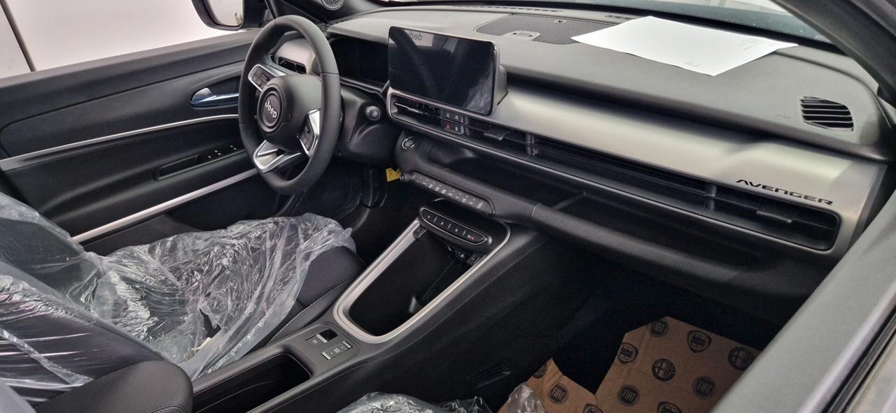 Jeep Avenger 1.2 Turbo 110 CV e-Hybrid Summit