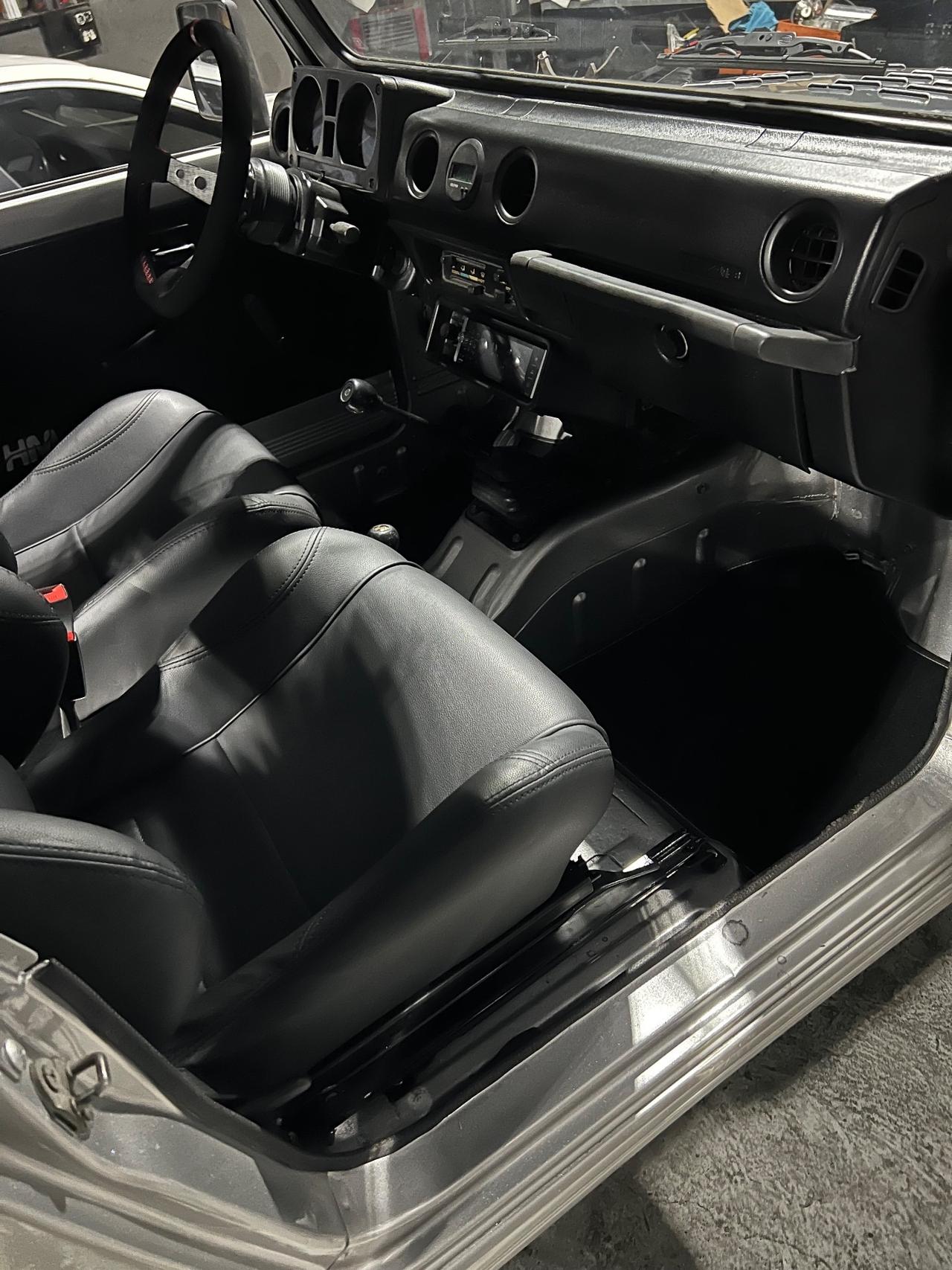 Suzuki SJ Samurai SJ413 Berlina De Luxe