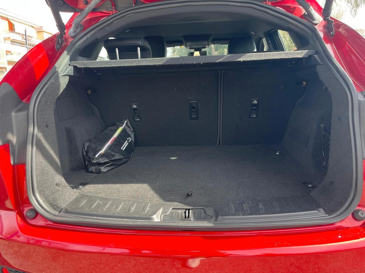 Jaguar E-Pace 2.0D 150 CV AWD aut. R-Dynamic HSE