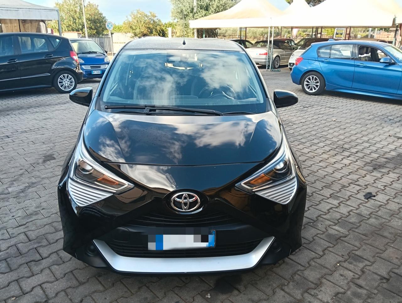 Toyota Aygo Connect 1.0 / 5 porte x-cool MMT