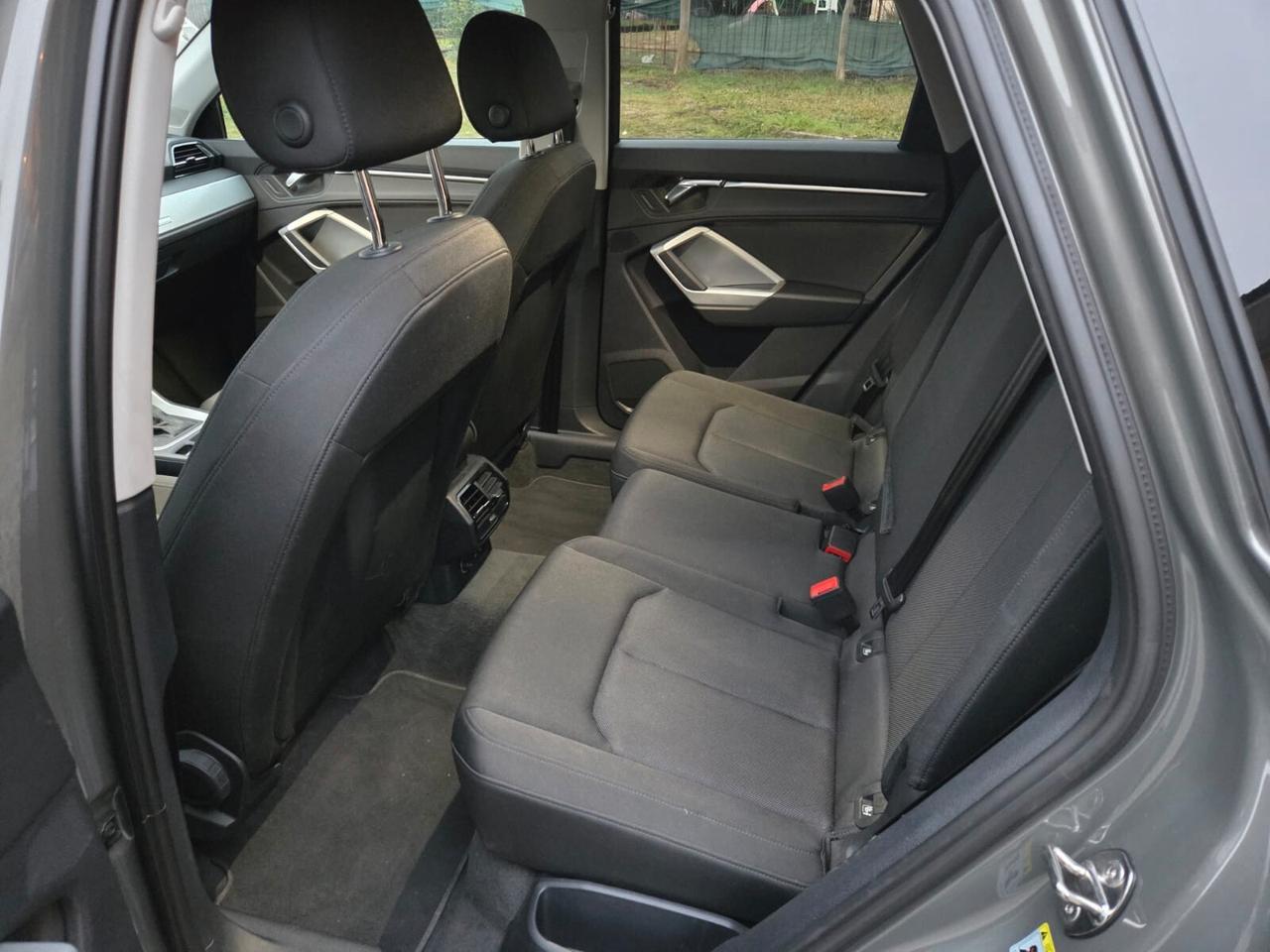 Audi Q3 45 TFSI e S tronic Hybrid