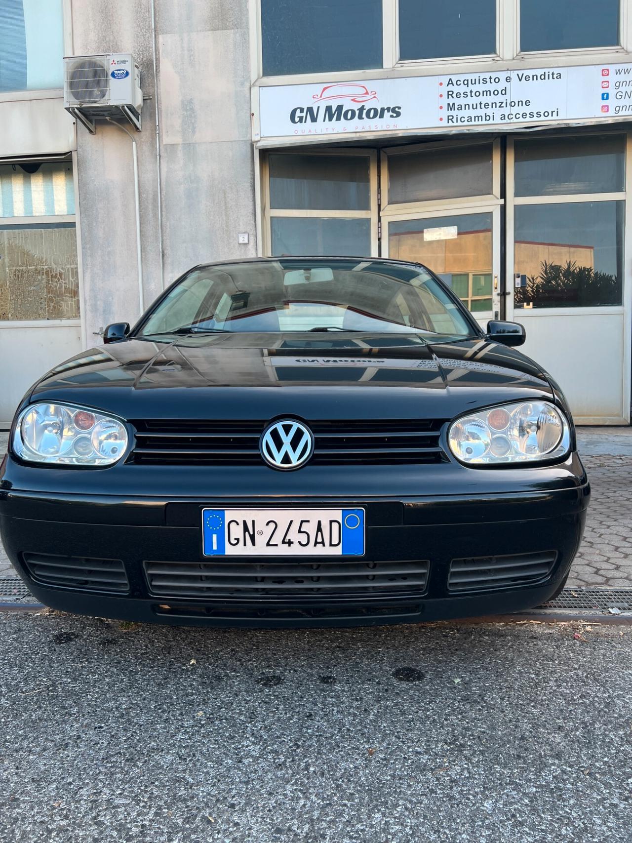 Volkswagen Golf 1.6 16V cat 3 porte Highline NEOPATENTATI