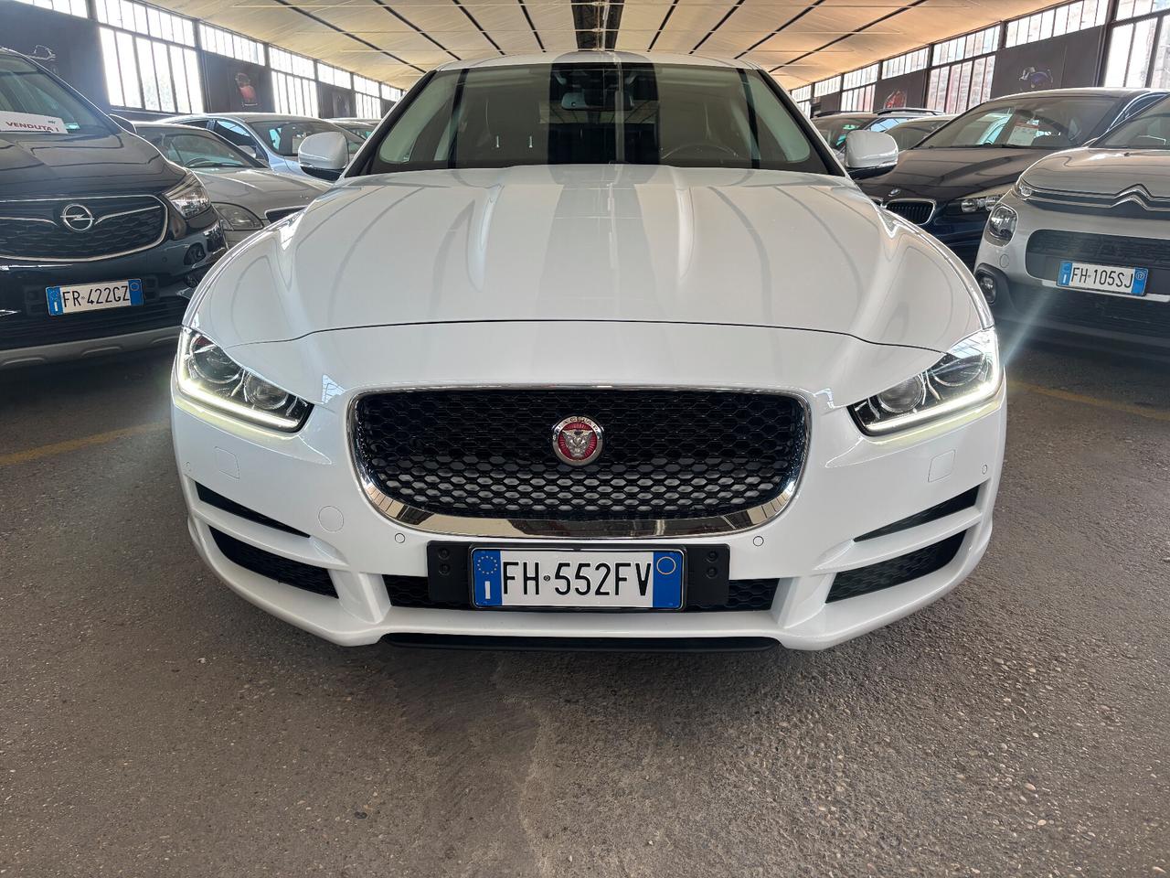 Jaguar XE 2.0 D Turbo 180CV aut. Prestige Business Edition