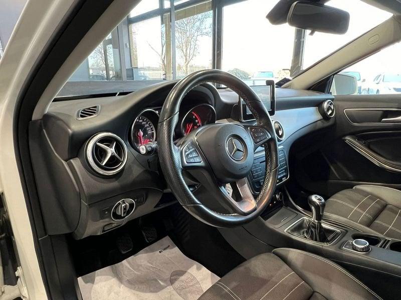 Mercedes-Benz GLA GLA 180 d Business