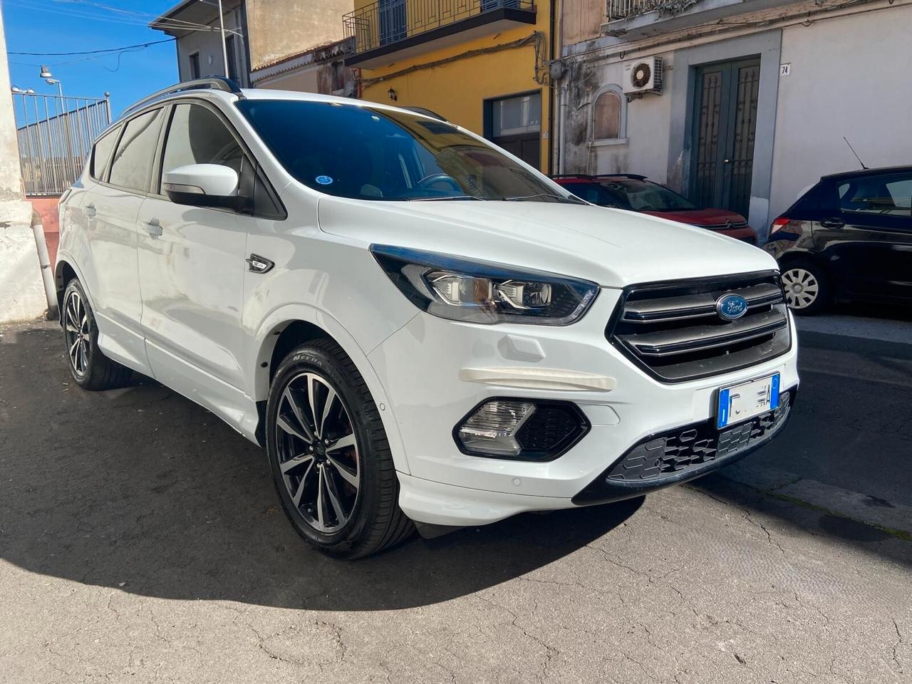 Ford Kuga 2.0 TDCI 120 CV S&S 2WD ST-Line