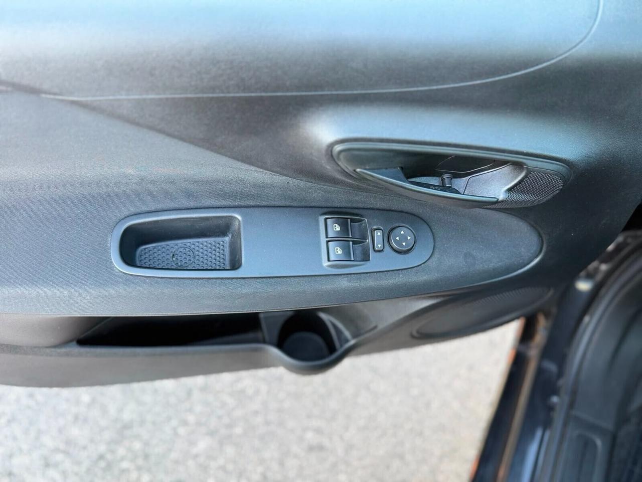 Fiat Punto 1.3 MJT II S&S 95 CV Street