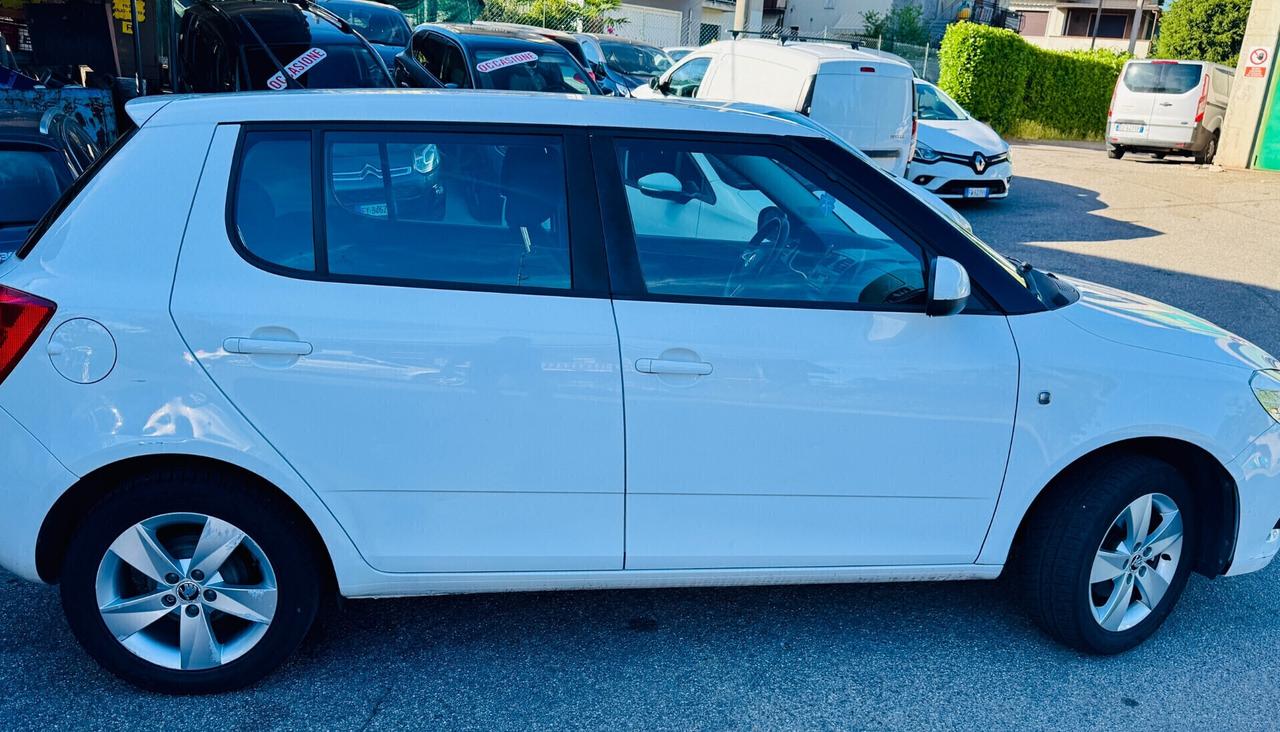 Skoda Fabia 1.2 12V 70CV 5p. N1. 4 posti