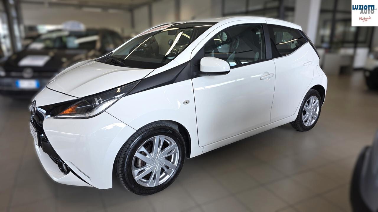 Toyota Aygo 1.0 VVT-i 69 CV 5 porte x-cool