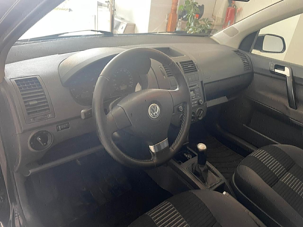 VOLKSWAGEN POLO 1.2 60 CV 5 PORTE UNITED