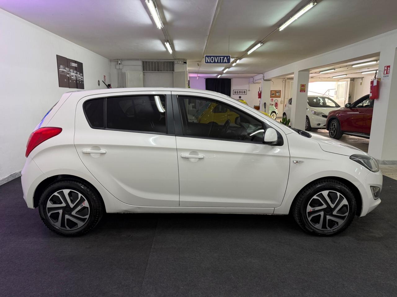 HYUNDAI i20 1.1 CRDi 75cv 5p. Sound Edition