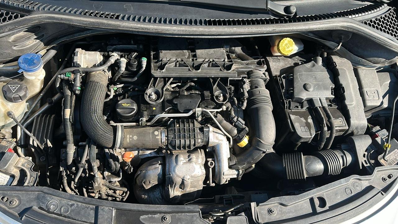 Peugeot 207 Plus 1.4 HDi 70CV 5 porte