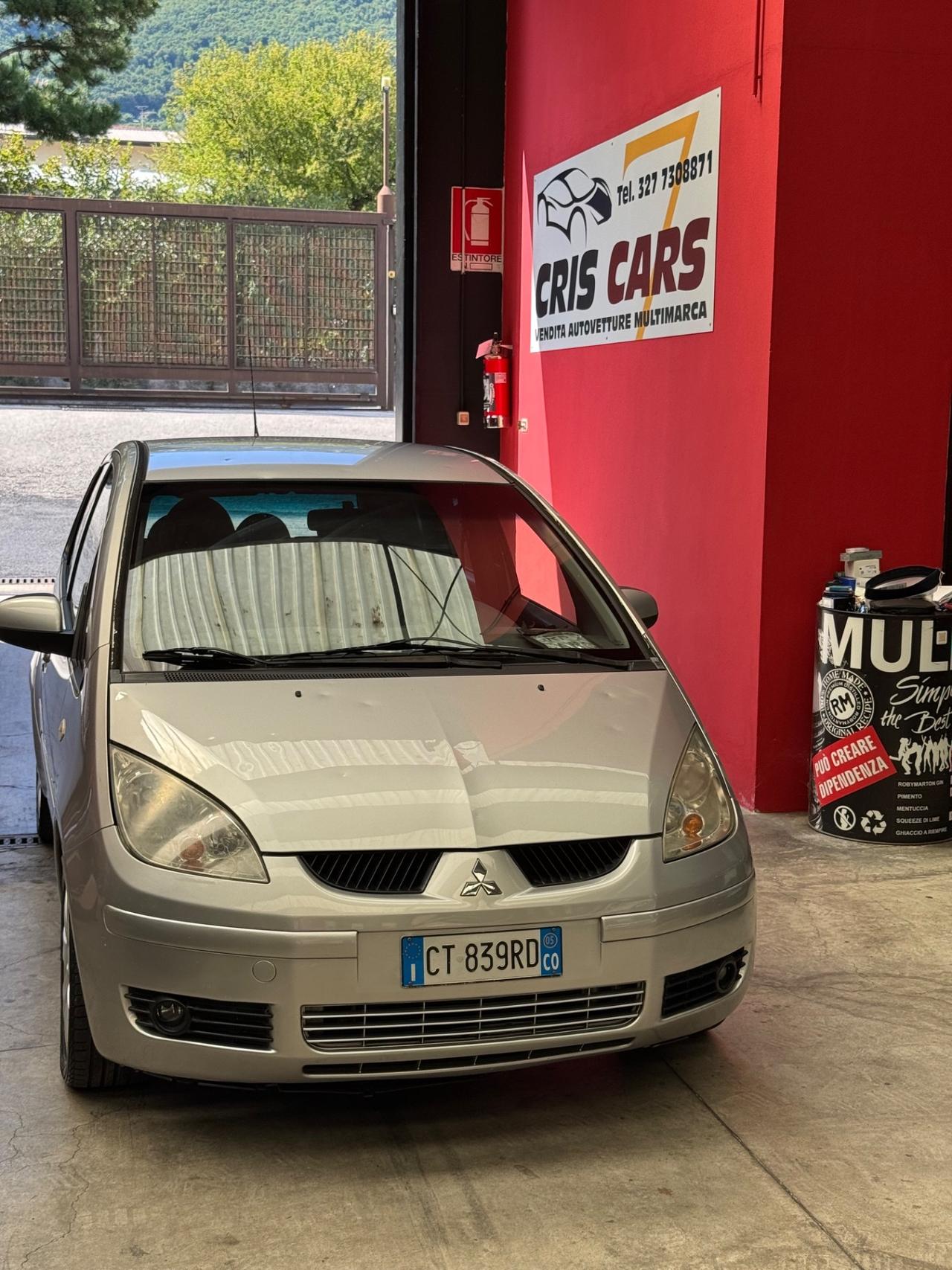 Mitsubishi Colt 1.3 16V 5p. Invite