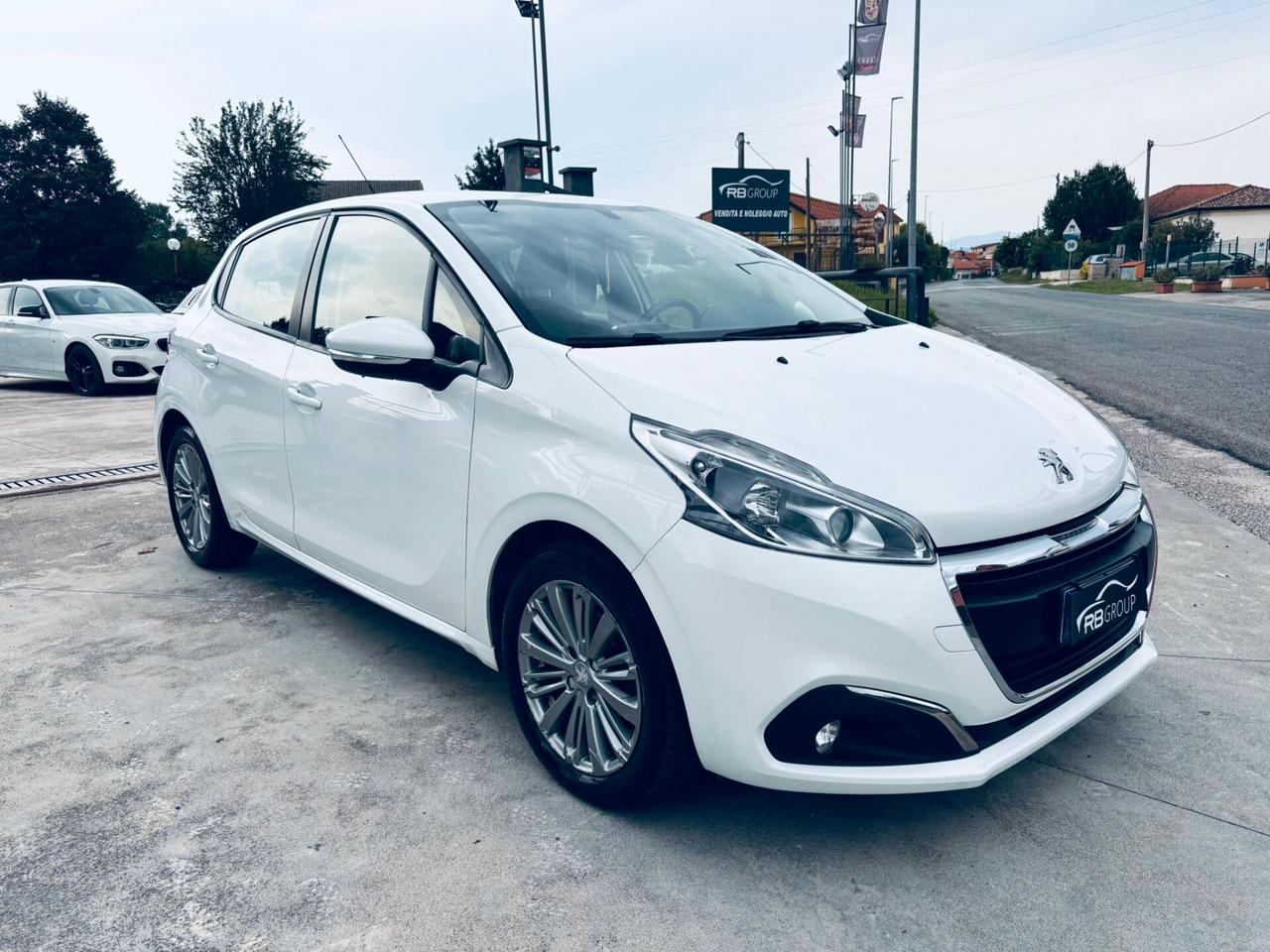 Peugeot 208 BlueHDi 75 5 porte Allure