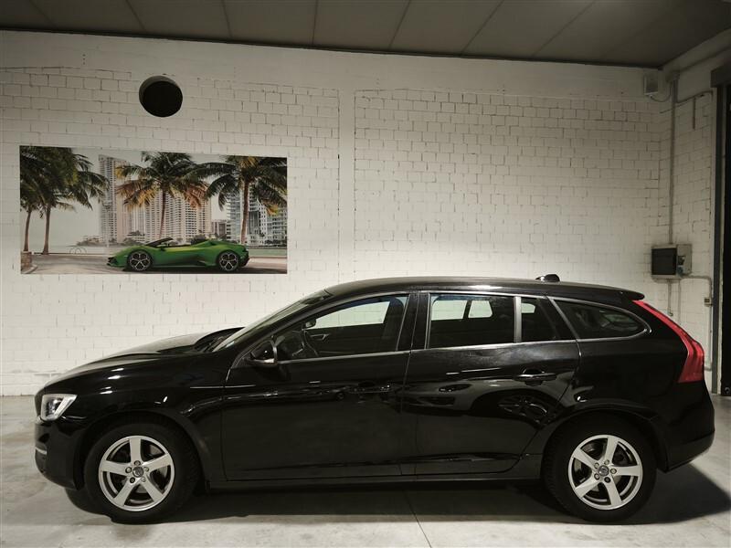 Volvo V60 D3 Geartronic Kinetic !!! KM 105.800 !!!