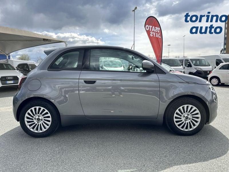 FIAT 500 Action Berlina