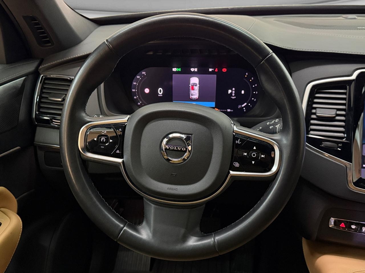 VOLVO XC90 II - XC90 2.0 D5 Momentum awd geartronic