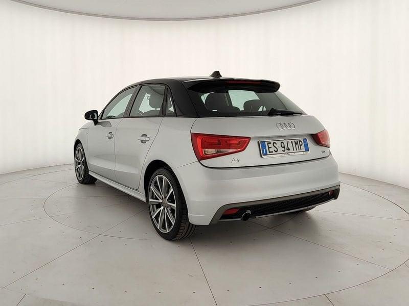 Audi A1 Sportback 1.6 tdi Admired s-tronic Sline esterno