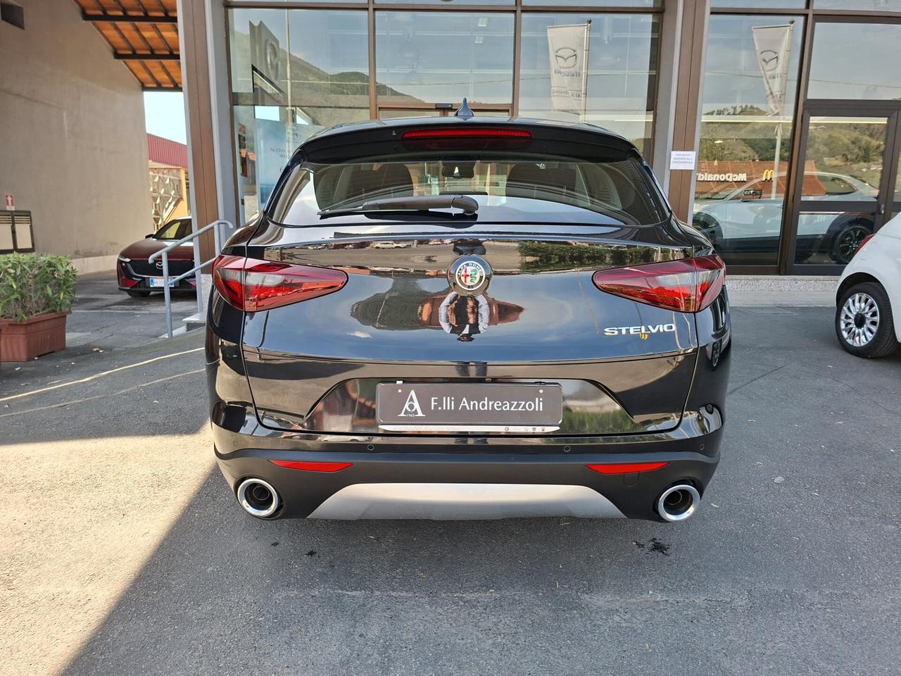 Alfa Romeo Stelvio 2.2 Turbodiesel 160 CV AT8 RWD Business