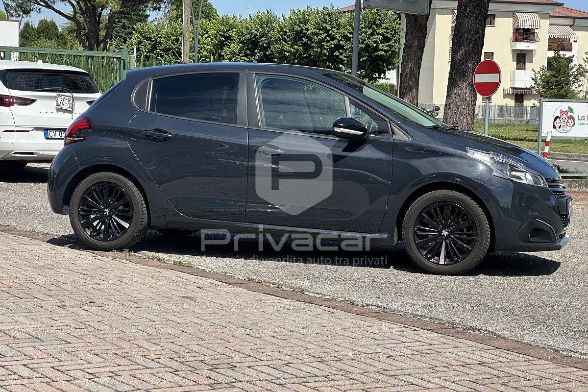 PEUGEOT 208 1° serie PureTech 82 5 porte Black Line