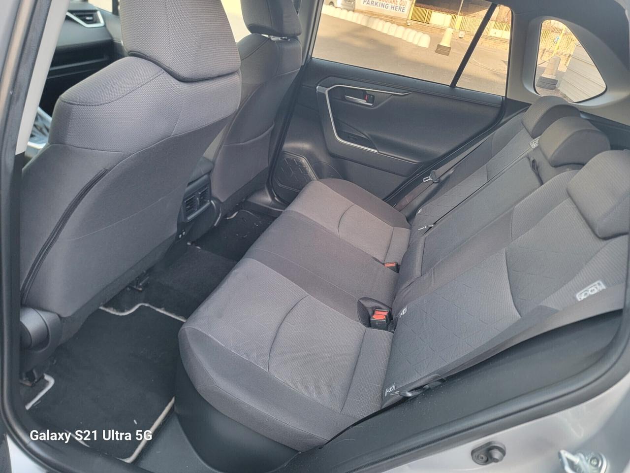 Toyota RAV 4 2.5 HV (218CV) CON SOLO 53 MILA KM!