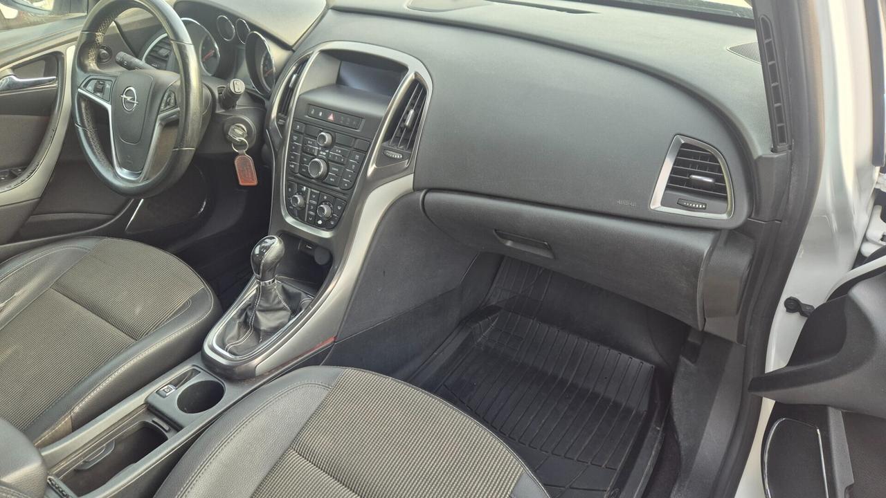 Opel Astra 1.7 CDTI 110CV Sports Tourer Cosmo