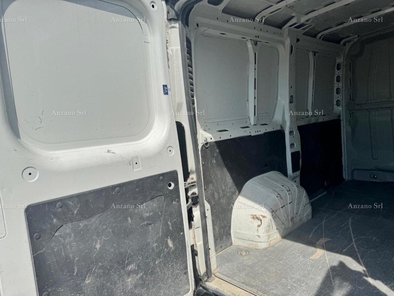 PEUGEOT Boxer 330 2.2 bluehdi 140cv S&S L1H1