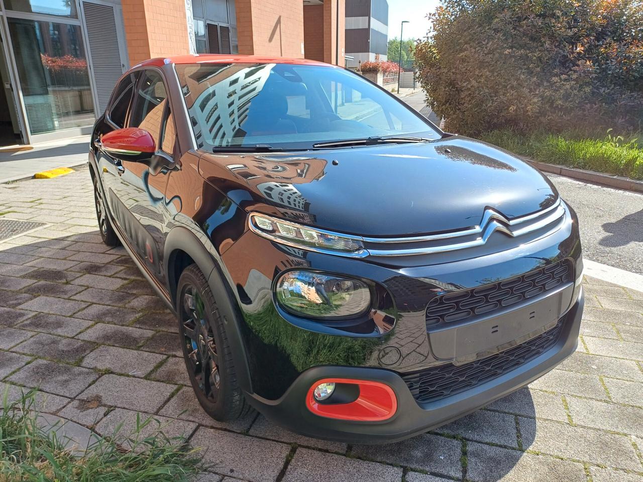 Citroen C3 PureTech 110 S&amp;amp;amp;S Shine