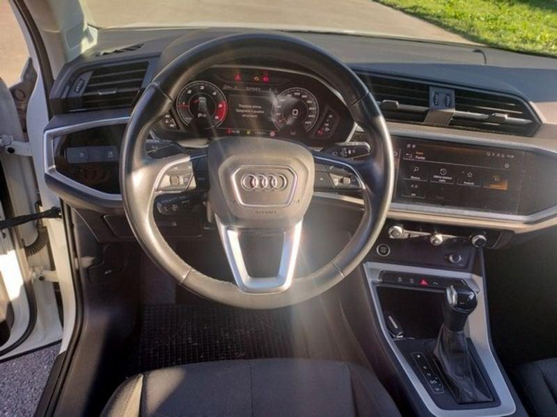 Audi Q3 35 TDI quattro S tronic Business